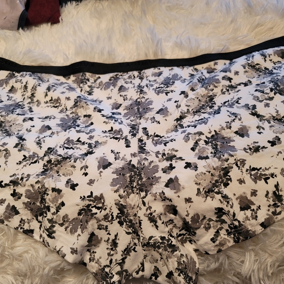 Cacique Boyshort ♡ - Picture 2 of 3